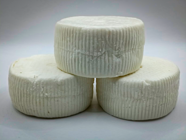 CACIORICOTTA SEMICURADO PZA 300g
