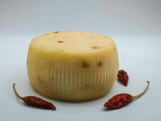 QUESO  PIMENTÓN SEMICURADO  REDONDO