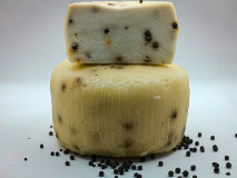 QUESO  PIMIENTA NEGRA SEMICURADO  REDONDO