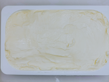 MANTEQUILLA 1 KG BANDEJA